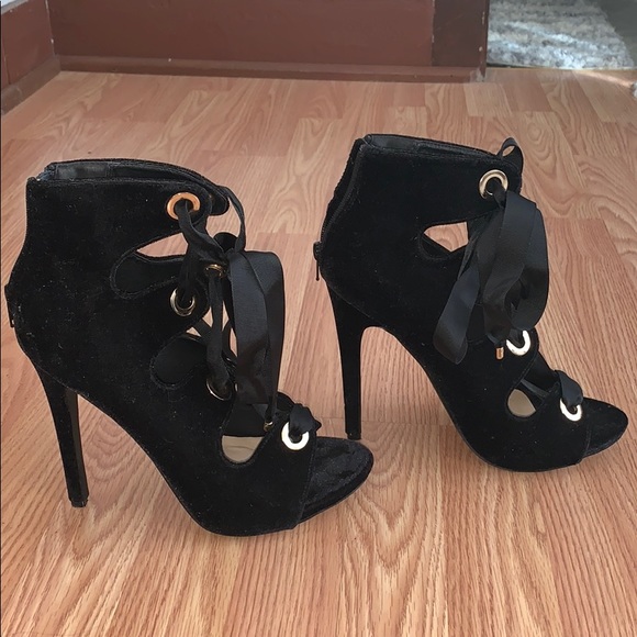 ShoeDazzle heels - Picture 2 of 3